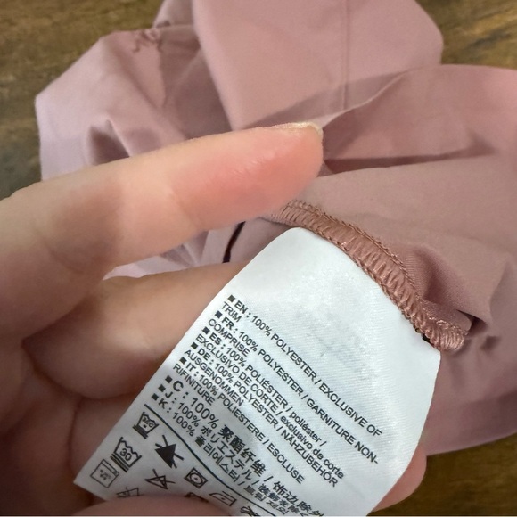 Arc'teryx Contenta Shift Dress in Pink Mauve - Picture 10 of 12